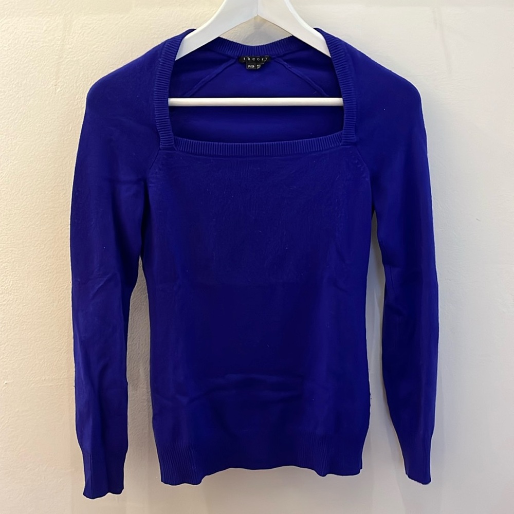 Theory sweater